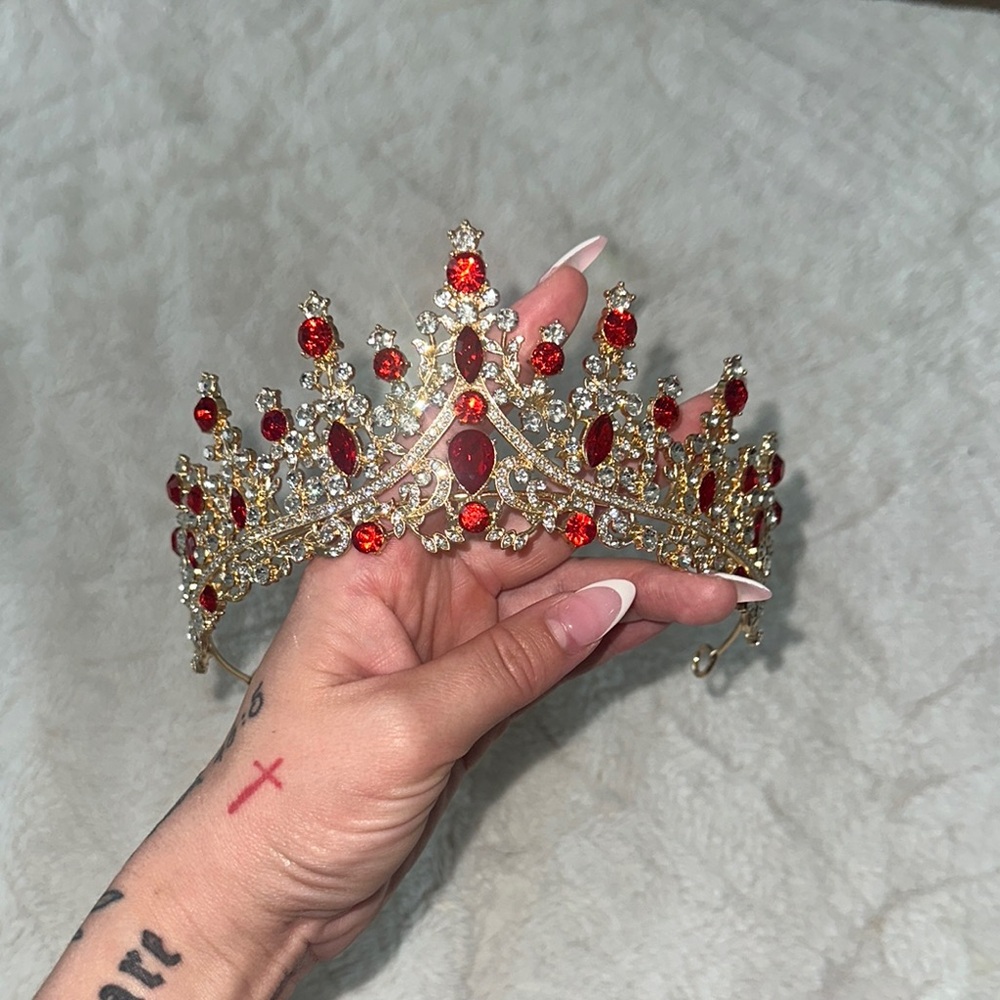 Elegant Gold and Red Tiara